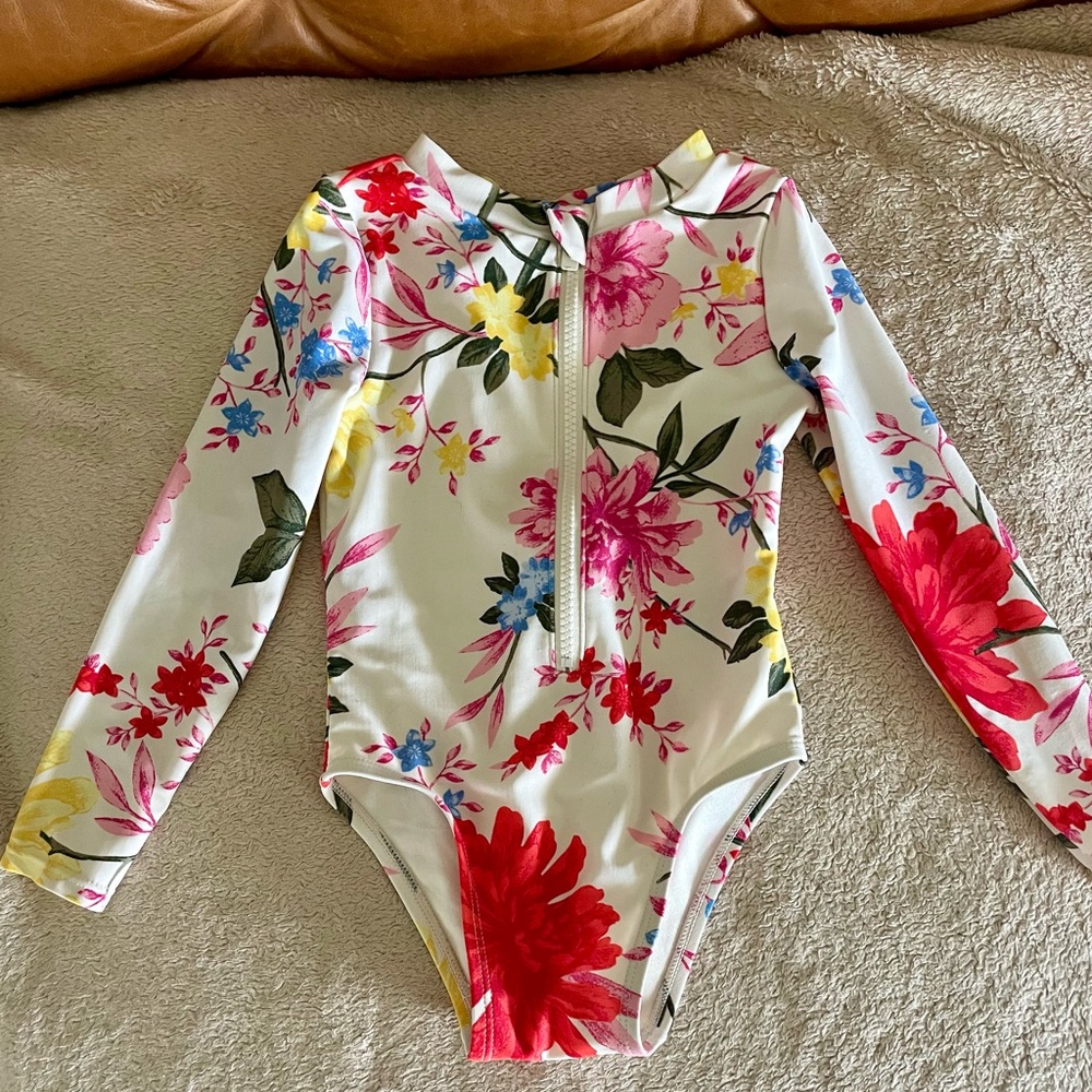 3T Old Navy swimsuit